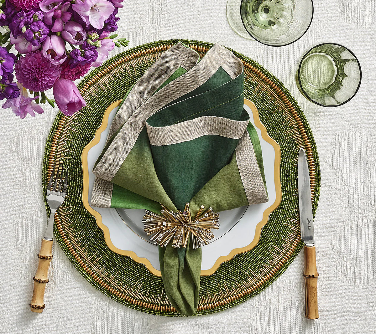 Enamor Placemat in Green & Gold