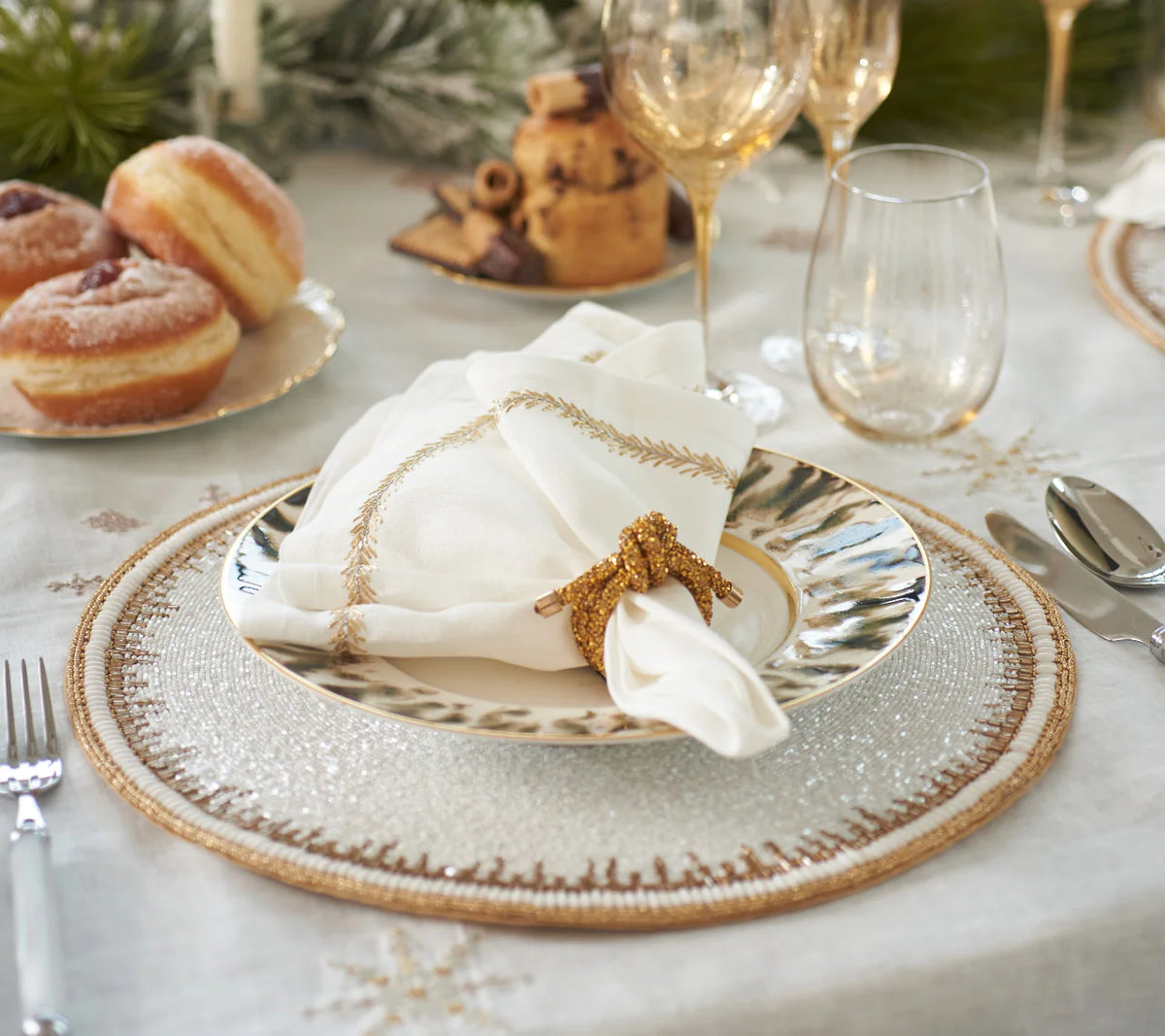 Enamor Placemat in White